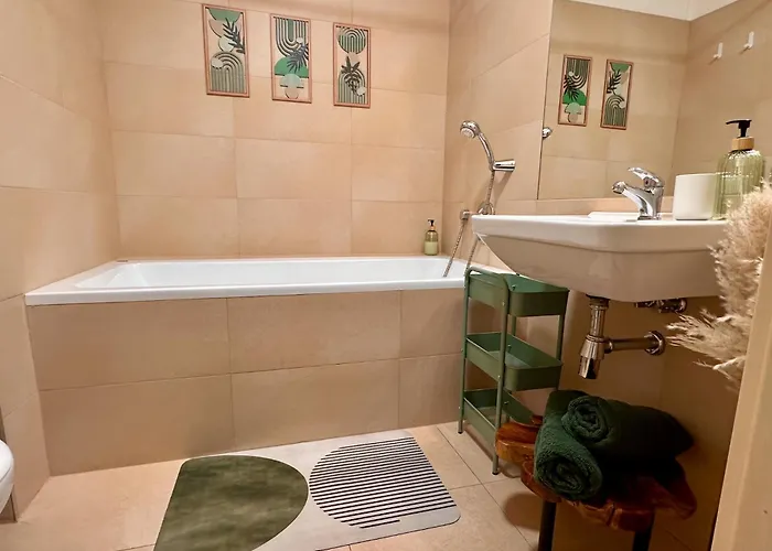 Apartment U Jelena S Parkovacim Mistem V Centru Mesta Ceske Budejovice